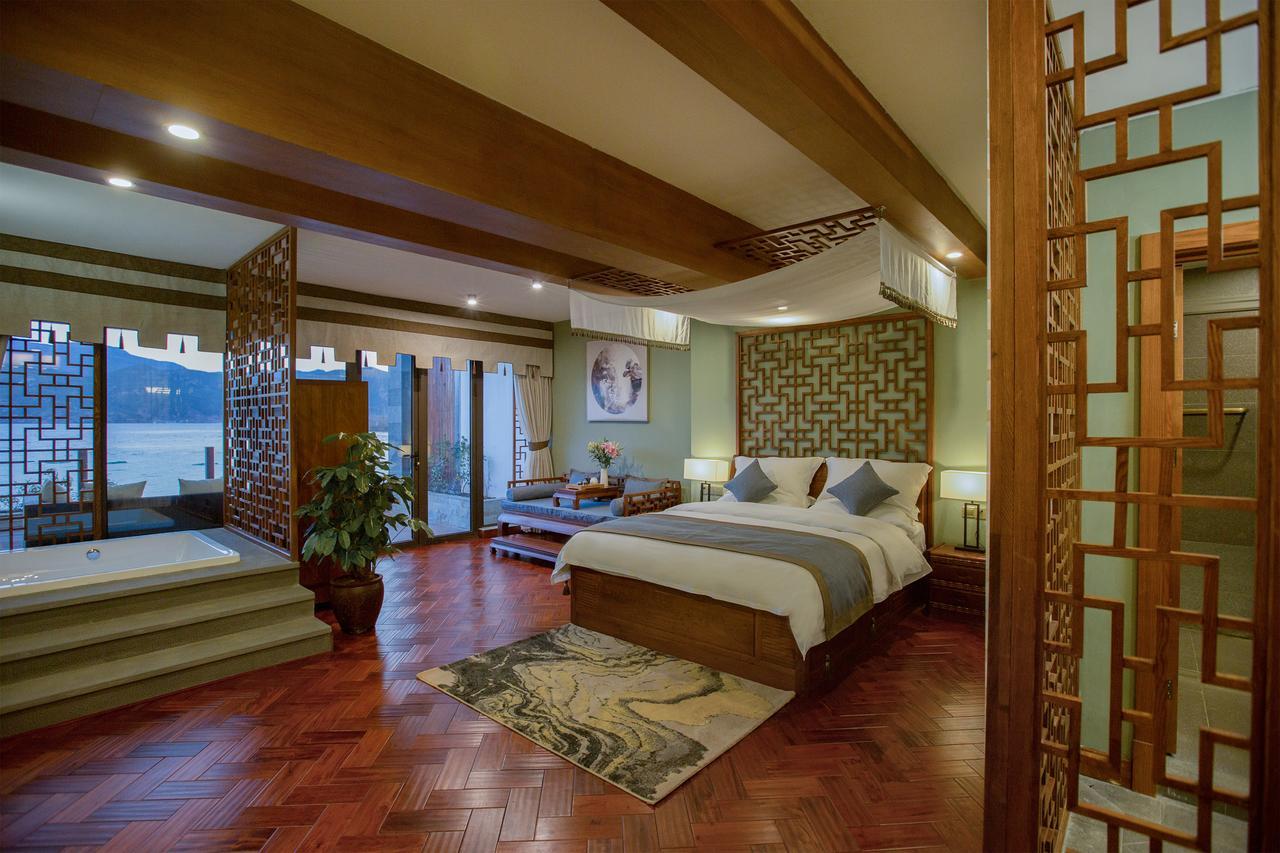Walden Lugu Lake Zen Retreat Ninglang Yi Εξωτερικό φωτογραφία
